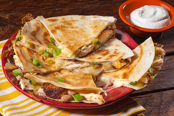 Mission 8" Heat Pressed Flour Tortillas 12 Count Packs - 24 Per Case.