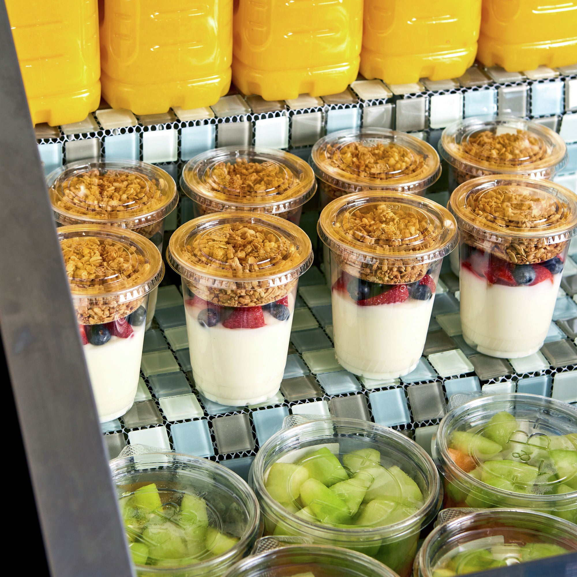 Yoplait® Parfaitpro™ Kit Low Fat Vanilla Nature Valley Granola 14.06 Pound Each - 1 Per Case.
