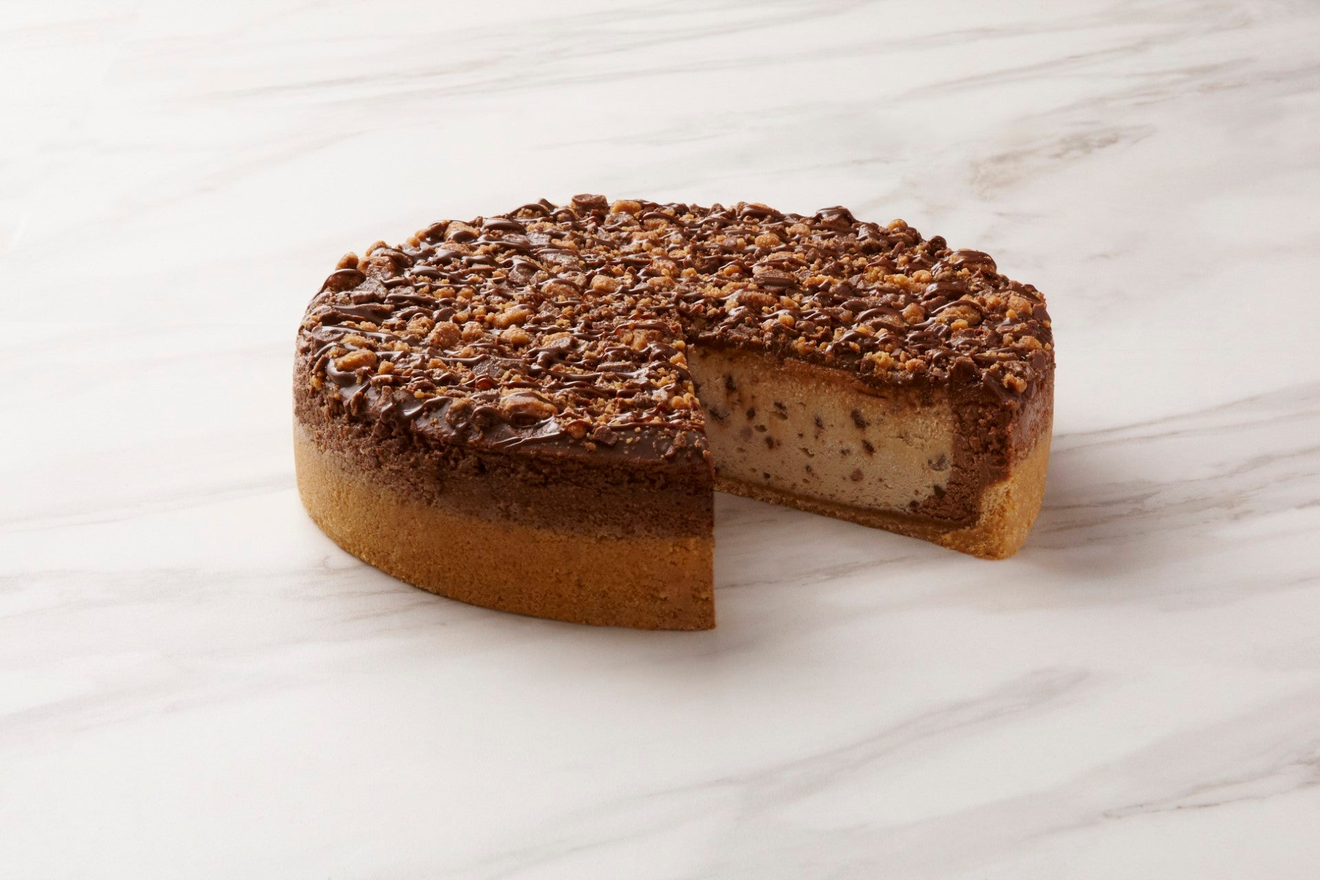The Cheesecake Factory Bakery 10 Inch 14 Slice Reese's Peanut Butter Cheesecake 80 Ounce Size - 2 Per Case.