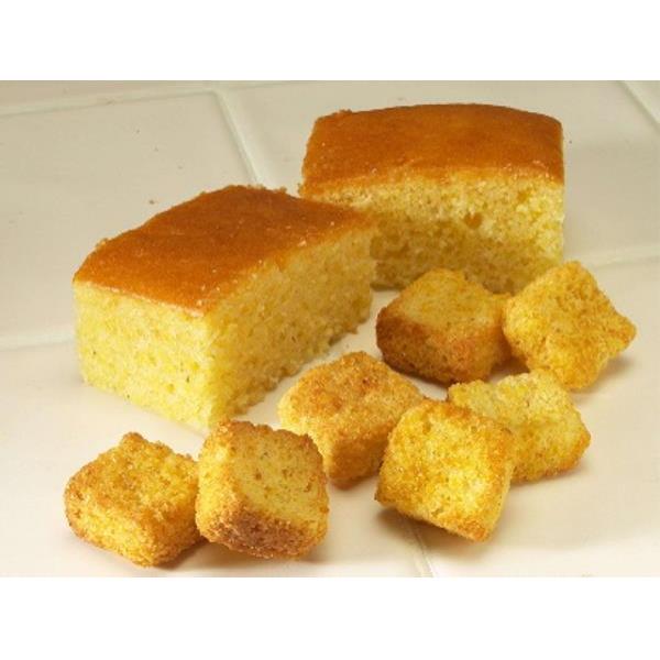 Fresh Gourmet Croutons Sweet Cornbread 2.5 Pound Each - 4 Per Case.
