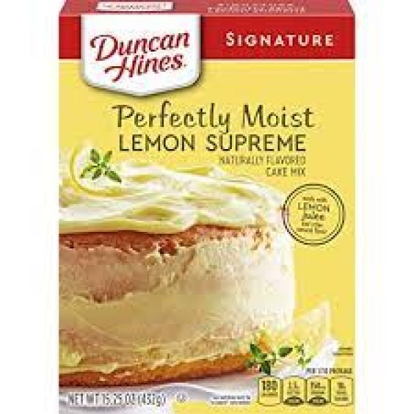 Duncan Hines Signature Perfectly Moist Lemonsupreme Cake Mix Boxes 15.25 Ounce Size - 12 Per Case.